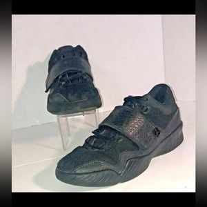 NIKE JORDAN J23 Triple Black Athletic Low Top Sneakers 854557-001 Men's Size: 9
